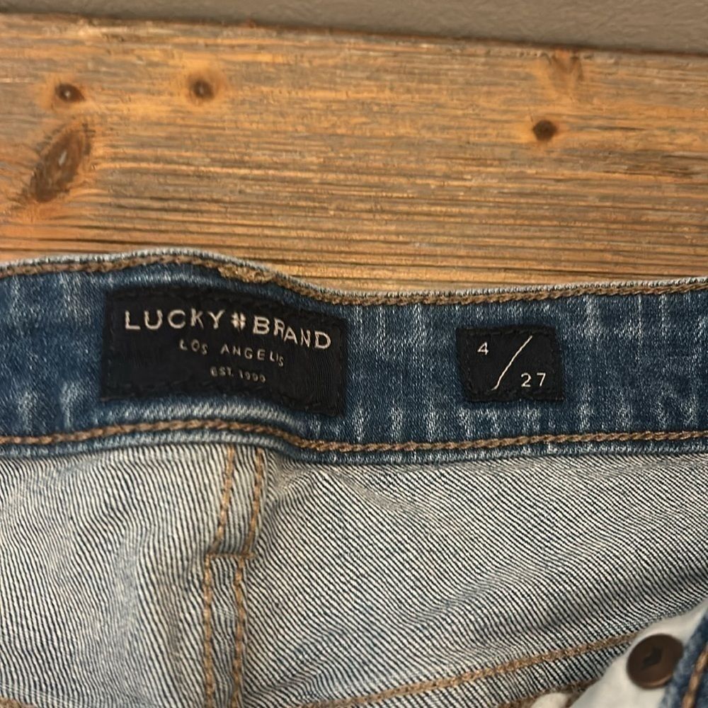 Lucky Brand Jean shorts 4/27    D - Picture 2 of 11